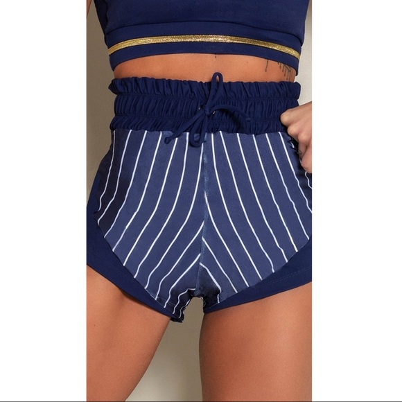 Hipkini Rec Fitness Shorts with Waist Tie - Size L - Picture 3 of 3